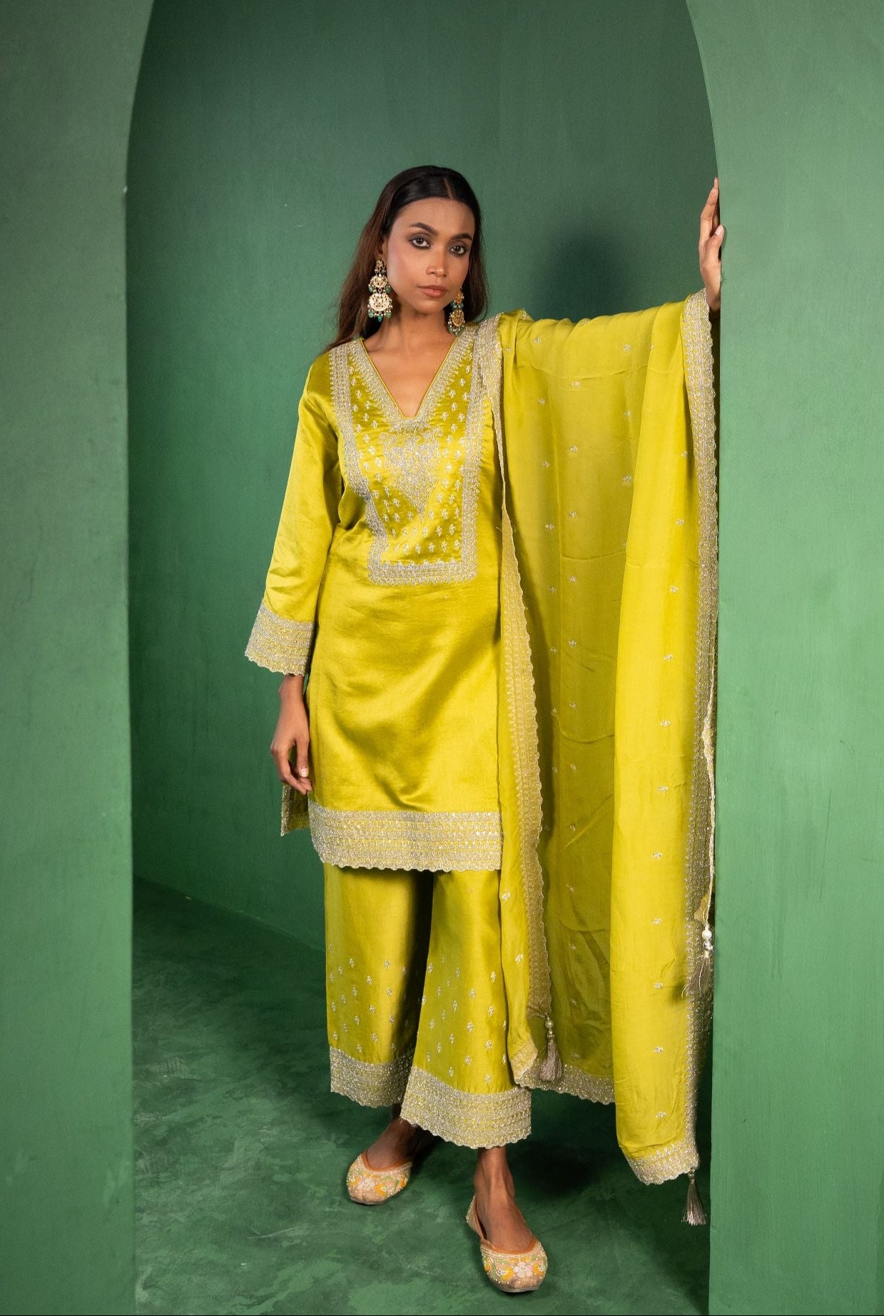 Ehsaas Silk Chanderi Embroidered Raspberry  Suit Set